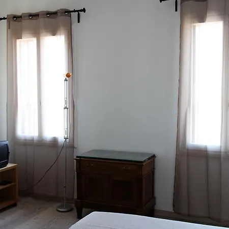 Borghetto דירה *